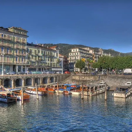 Riverside Dependance At The Isabella Retreat Ages 6 Сasa de vacaciones Stresa