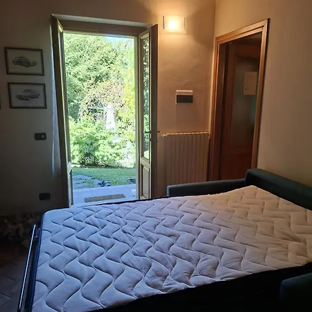 Vakantiehuis The Dependance Of The Isabella By The Little River With Private Dedicated Parking *